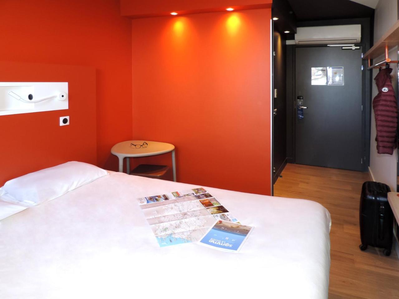 ibis budget Amiens Centre Gare Buitenkant foto